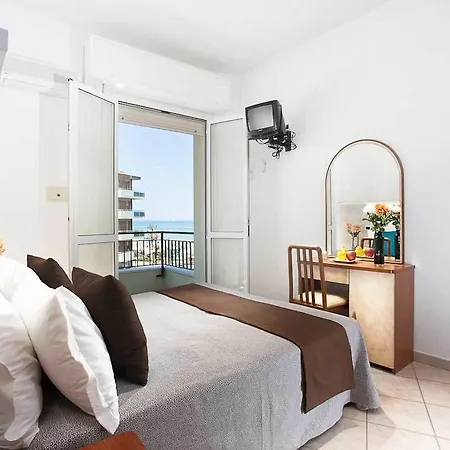 Hotel Croce Del Sud 3*